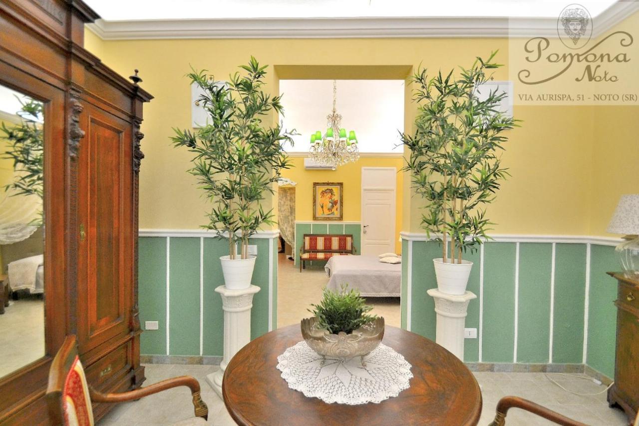 Pomona Noto Villa ภายนอก รูปภาพ